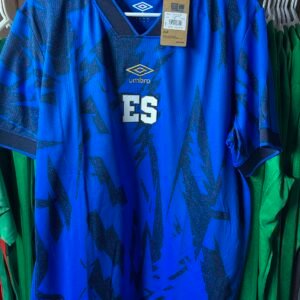 New with tags El Salvador home jersey Large.