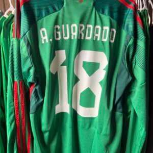 New with tags Mexico Home A Guardado 22-23 jersey large, long sleeve.