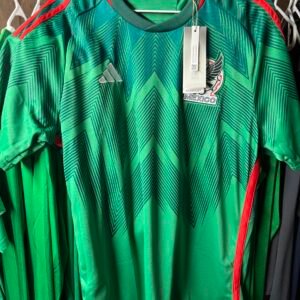 Brand new with tags 22/23 Mexico Large
