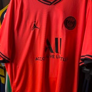 Pre owned PSG Neymar  2XL Excellent condition