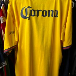 Club America 3XL fits 2XL