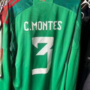 Cesar Montez Large NWT  22/23